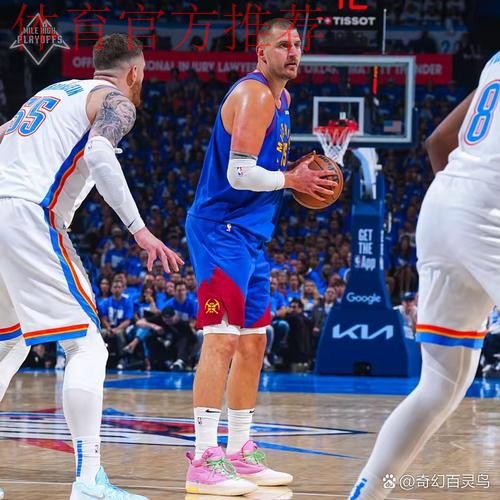 瓦兰翻身后仰跳投命中,掘金第二节打出13-3反超火箭 瓦兰翻身后仰跳投命中,掘金第二节打出13-3反超火箭